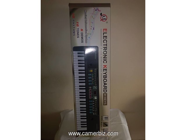 Piano electronique de musique avec Microphone et dispay LED. Modèle 2020. - 10094