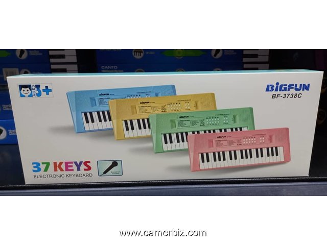 Piano avec Micro - 19826
