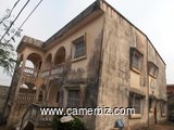 Villa en duplex de 05 chambres ayant dépendance à vendre à Biyem Assi, Yaoundé 70.000000 F CFA