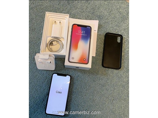 Apple iPhone X (256GB) - 10016