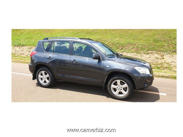 Belle 2009 Toyota Rav4 avec 4WD Full Option à vendre - 10110