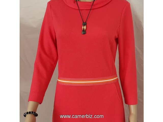 Robe Moderne rouge manches 3/4 T38 9.990 F CFA (CR0025) - 10275