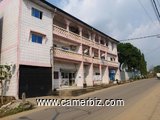 2 immeubles comprenant 11 Appartements et 3 Boutiques a vendre a Douala Makepe