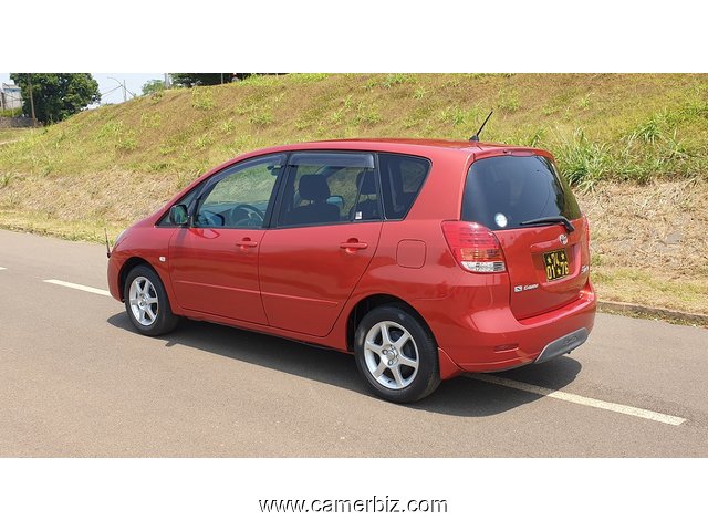 2005 Toyota Corolla Spacio(verso) 7 places 4x4 Full Option à Vendre - 10650