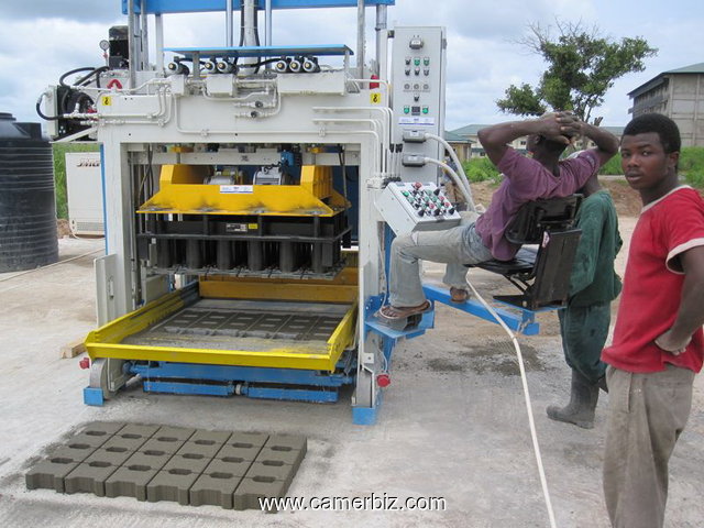 Mini machine pour faire des blocs SUMAB E-6 - 10656