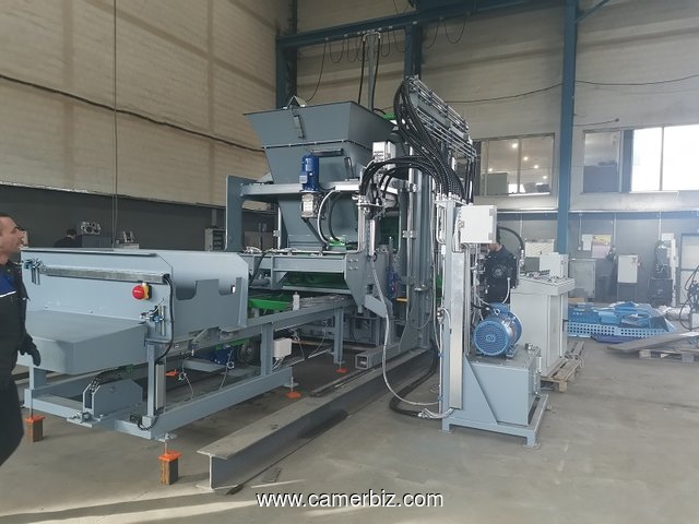 Machine de fabrication de blocs SUMAB R-500 - 10659