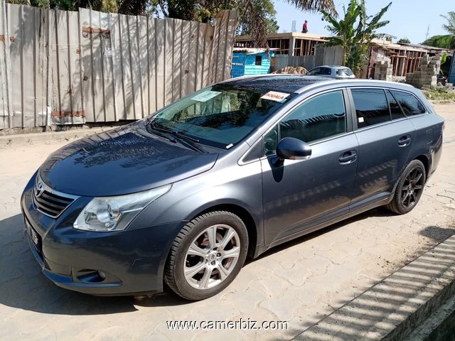 Toyota AVENSIS 2010 Full Option - 10910