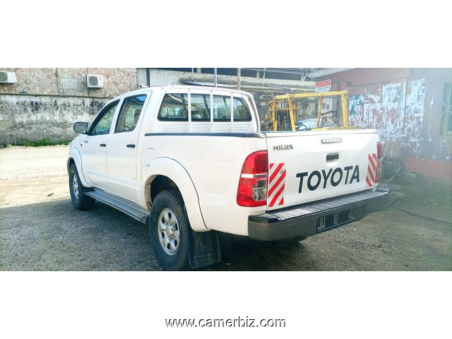 9,600,000FCFA TOYOTA PICKUP HILUX 4X4WD VERSION 2010 OCCASION EN OR!   - 11166