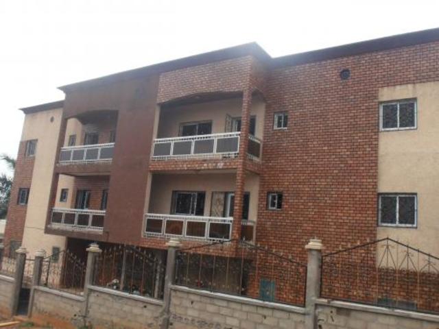  Appartement de 02 chambres à  louer à  Nsimeyong , Yaoundé 125.000 f cfa le mois - 1157