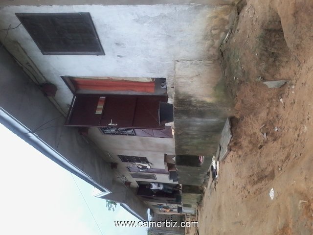 MAISON A VENDRE A DOUALA PK12 NGO-NJOH - 1477