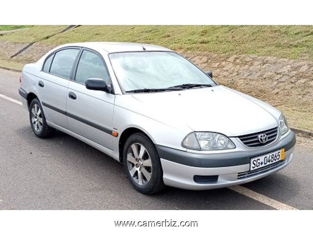 2002 Toyota Avensis berline à vendre   - 14908