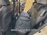 2007 Toyota Rav4 avec 4WD et Chaises en cuir à vendre à Yaoundé - 16180