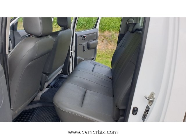 2016 Toyota Hilux à vendre à Yaounde - 16423