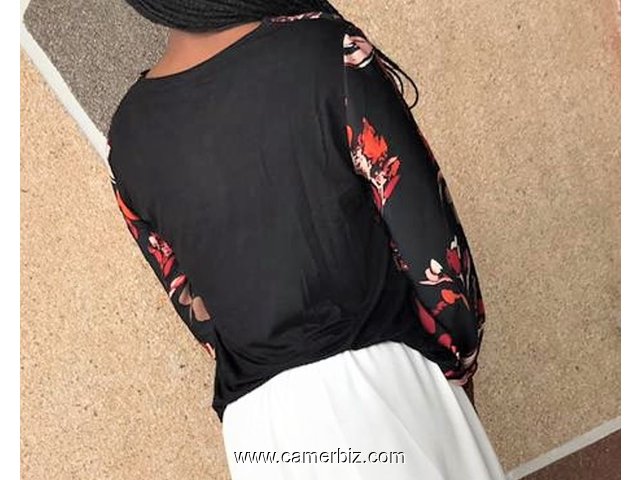 Blouse chic 2 tons noir fleuri T38 4.990 F CFA (LS0004) - 16884