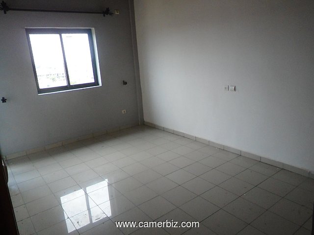 Vaste appartement 2 chambres 2 douches à louer, Logbessou - 17200