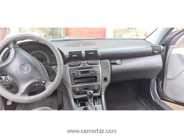 Clean Mercedes-Benz C-Class 2003 For Sale - 17611