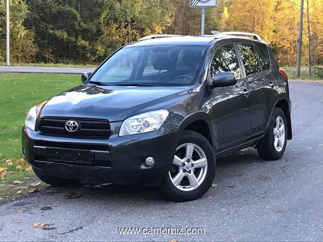 Toyota Rav4 année 2006 couleur noir 142 000 km - 1837