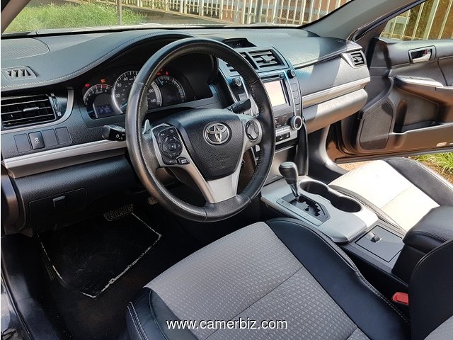 2013 TOYOTA CAMRY A VENDRE - 1875