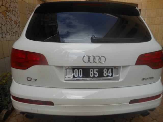 Audi Q7 blanche. 30 TDI  - 189