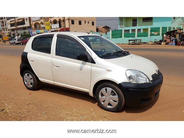 2005 BELLE BLANCHE TOYOTA YARIS FULL OPTION AUTOMATIQUE A VENDRE - 1947