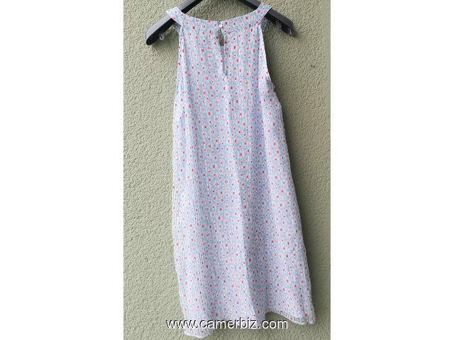 Robe Classe blanche bleue T42 9.990 F CFA (CR0063) - 19706