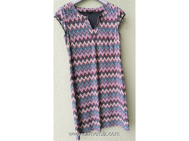 Robe Fashion raillée multicolor T42 9.990 F CFA (CR0070) - 19736