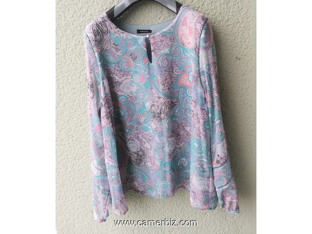 Blouse chic longue manche fleurie T42 4.990 F CFA (LB0018) - 20163