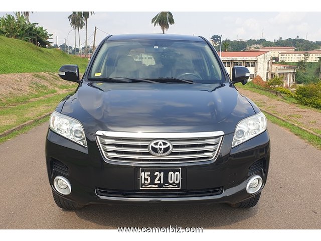 2009 Toyota Vanguard 4WD Automatique 7 Places avec sièges en cuir à vendre à Yaoundé - 20265