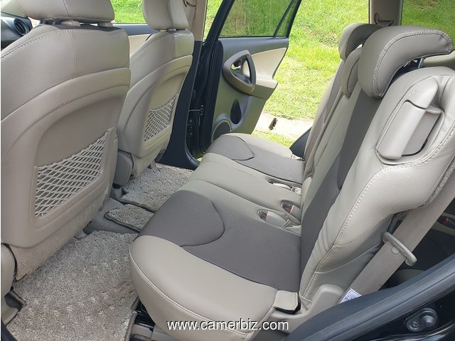 2009 Toyota Vanguard 4WD Automatique 7 Places avec sièges en cuir à vendre à Yaoundé - 20265