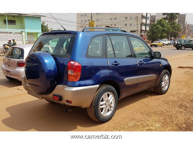2004 TOYOTA RAV4 CLIMATISATION AVEC 4WD A VENDRE - 2043