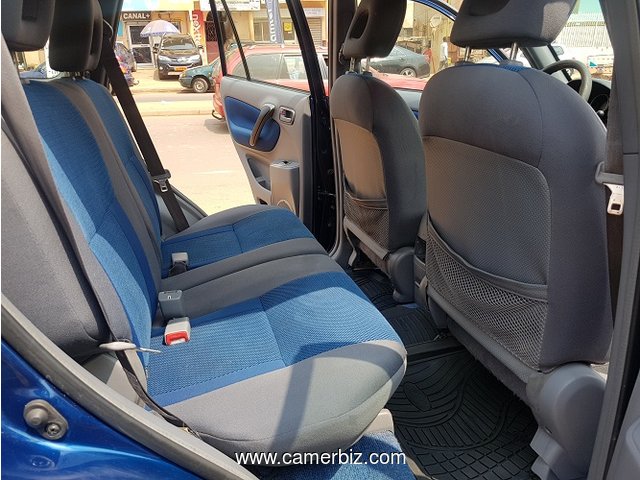 2004 TOYOTA RAV4 CLIMATISATION AVEC 4WD A VENDRE - 2043