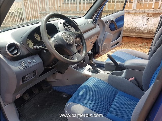 2004 TOYOTA RAV4 CLIMATISATION AVEC 4WD A VENDRE - 2043