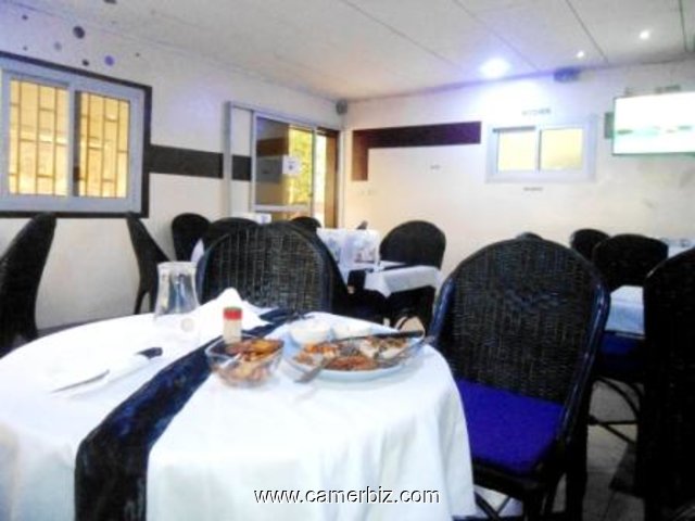 LOCAUX A LOUER POUR RESTAURANT VIP ET BUREAUX A YAOUNDE - 2065