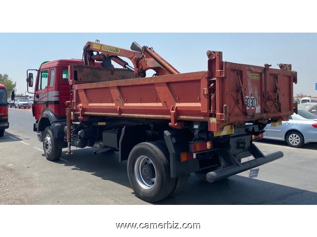 MERCEDES BENZ 2038 CRANE TRUCK - 21074