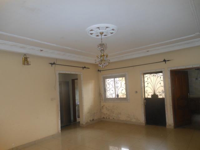 Appartements à louer dans un immeuble haut standing a Yaoundé - 213