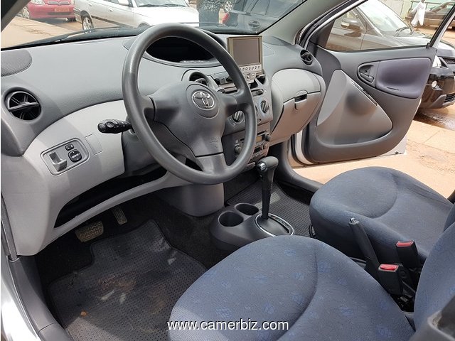 2005 Toyota Yaris Avec 4WD Automatique Full Option A Vendre - 2278