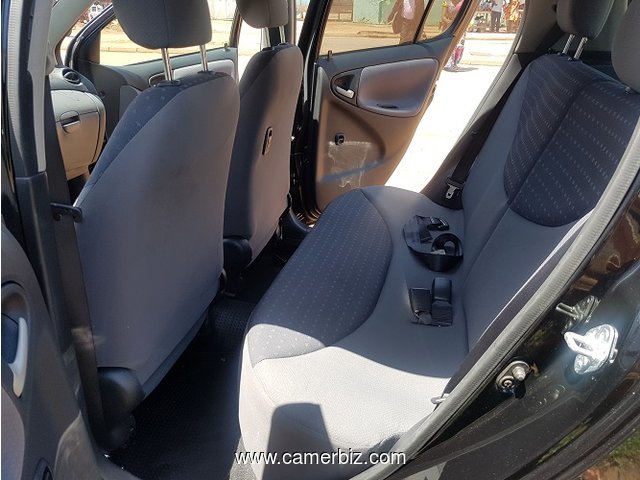 Modele 2005 Toyota Yaris Climatisation Automatique A Vendre. - 2300