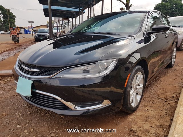  NirousAuto 2015 Chrysler 200 A VENDRE - 2303