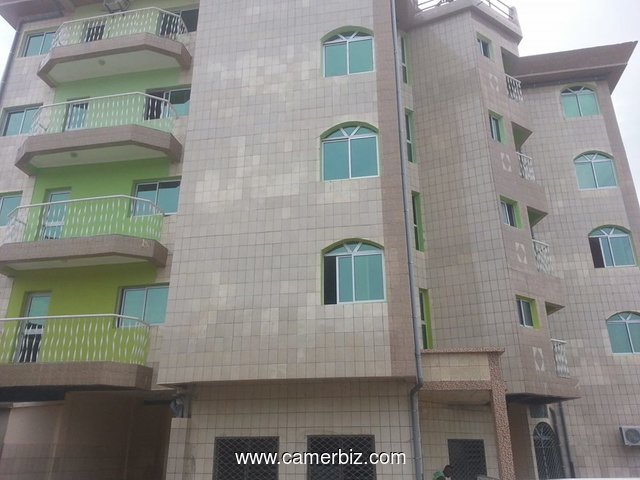 Immeuble avec 23 Apts vendre a Bonaberi Douala - 2346