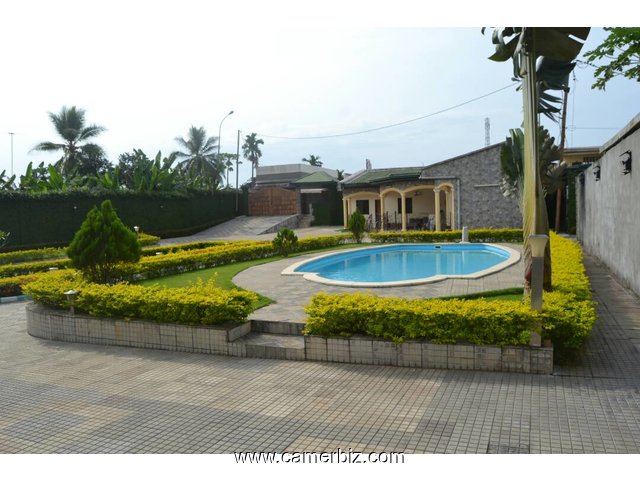 Grand Duplex a vendre a Kribi. - 2348