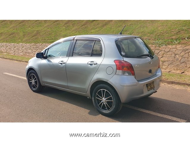 2009 Toyota Yaris Automatique avec 4WD  a vendre à YAOUNDE - 23750