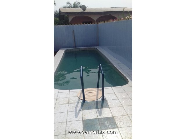 LOCATION MEUBLEE AVEC PISCINE à yAOUNDE MESSASSI NYOM 2 - 2398