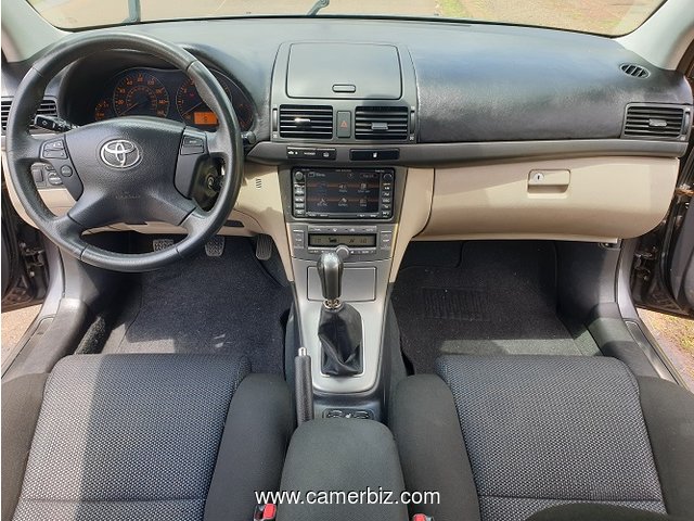 2009 Toyota Avensis à vendre à Yaoundé. Boite Manuelle - 24095