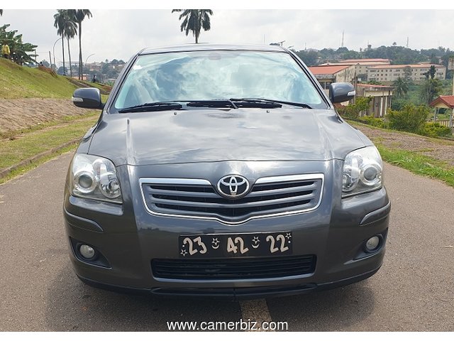 2009 Toyota Avensis à vendre à Yaoundé. Boite Manuelle - 24095