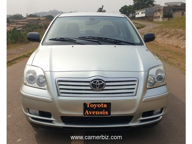 2008 Toyota Avensis à vendre à Yaoundé. Boite Automatique - 24102