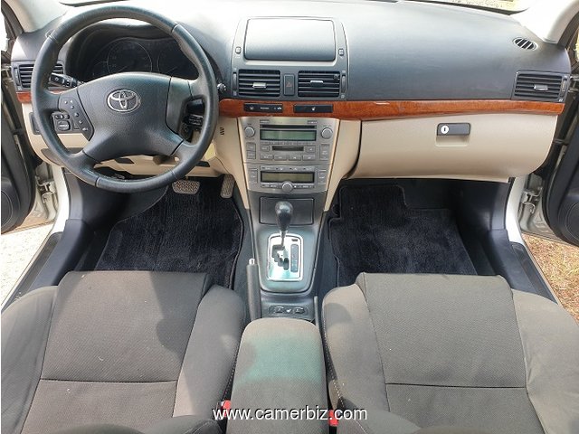 2008 Toyota Avensis à vendre à Yaoundé. Boite Automatique - 24102