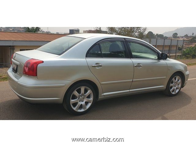 2008 Toyota Avensis à vendre à Yaoundé. Boite Automatique - 24102