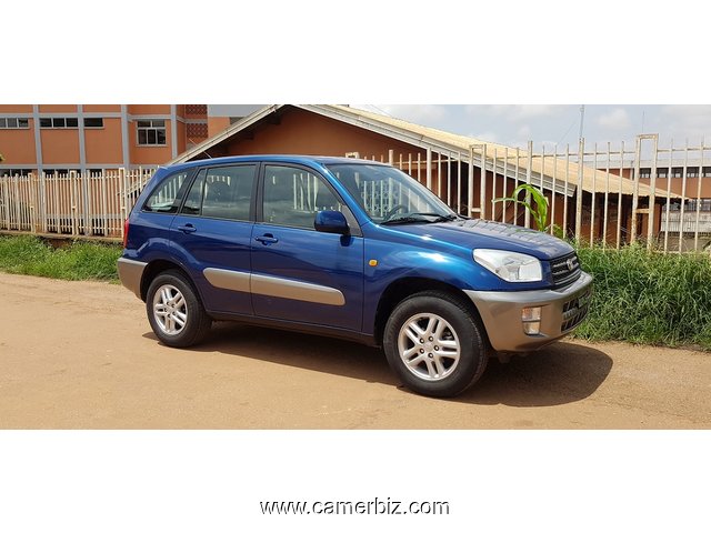  2004 Toyota Rav4 Full Option Avec 4WD a Vendre. - 2417