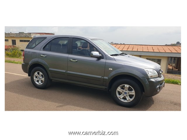 2007 Kia Sorento 4WD avec 7 Places. YAOUNDE - 24561