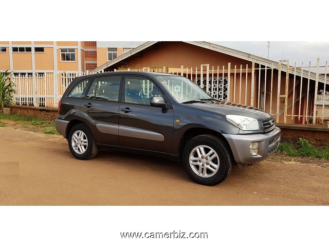 Jolie 2004 Toyota Rav4 Climatisation + 4WD a Vendre. - 2519